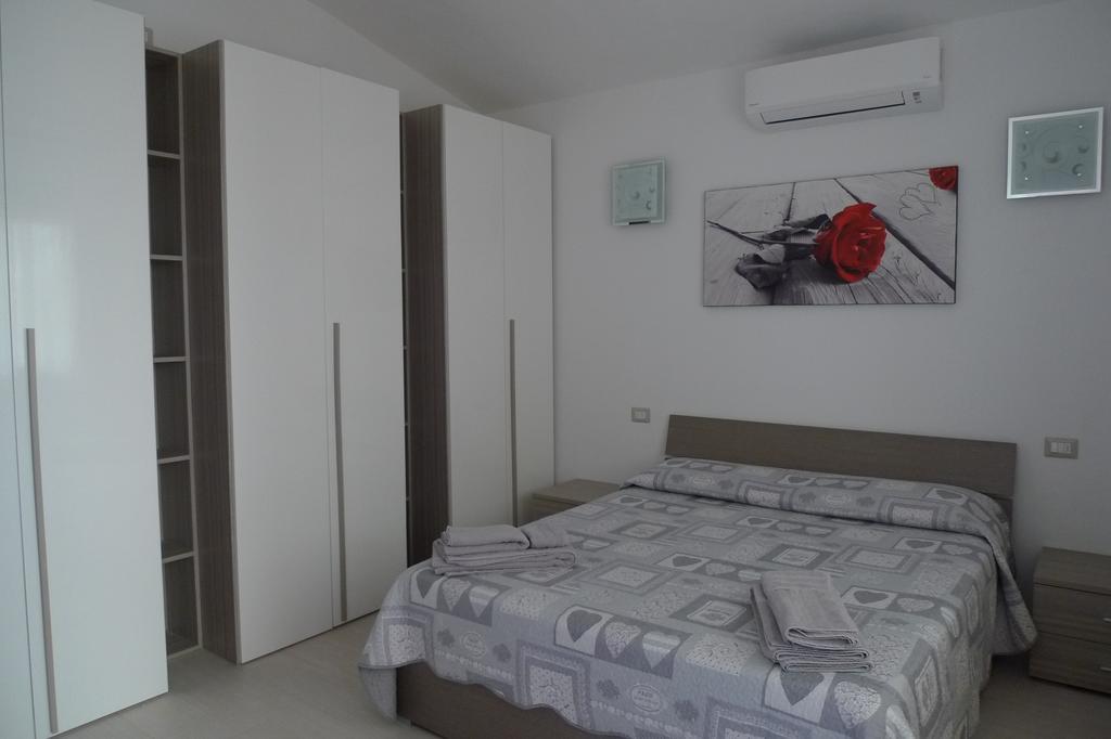 Villaggio Est Affittacamere San Teodoro  Ngoại thất bức ảnh