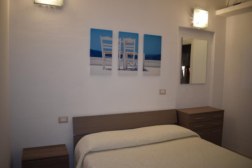 Villaggio Est Affittacamere San Teodoro  Ngoại thất bức ảnh